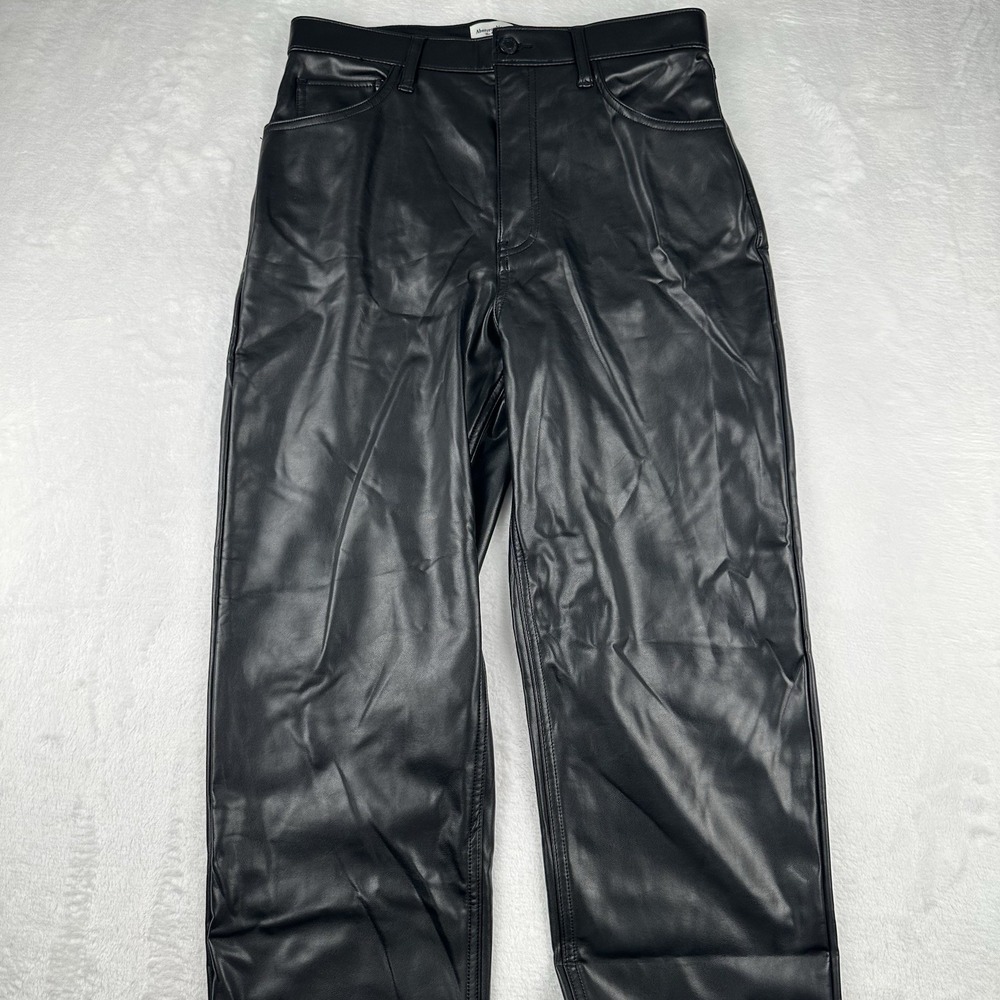 Abercrombie and Fitch Ultra Hi Rise Pant Vegan Leather Size 30 / 10 L NWT
